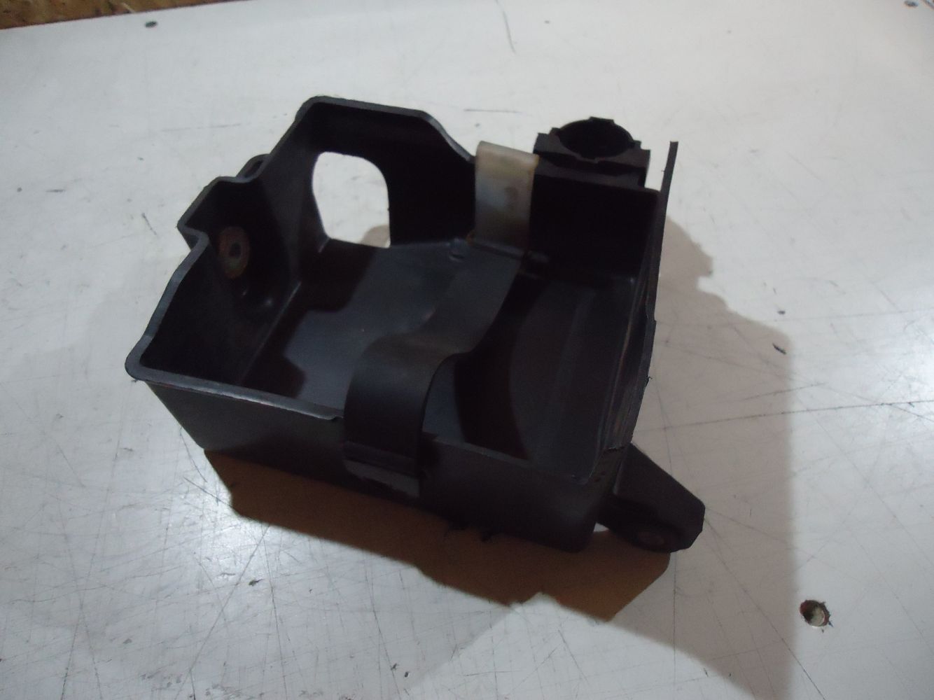 Yamaha XJ750 Maxim Battery Box
