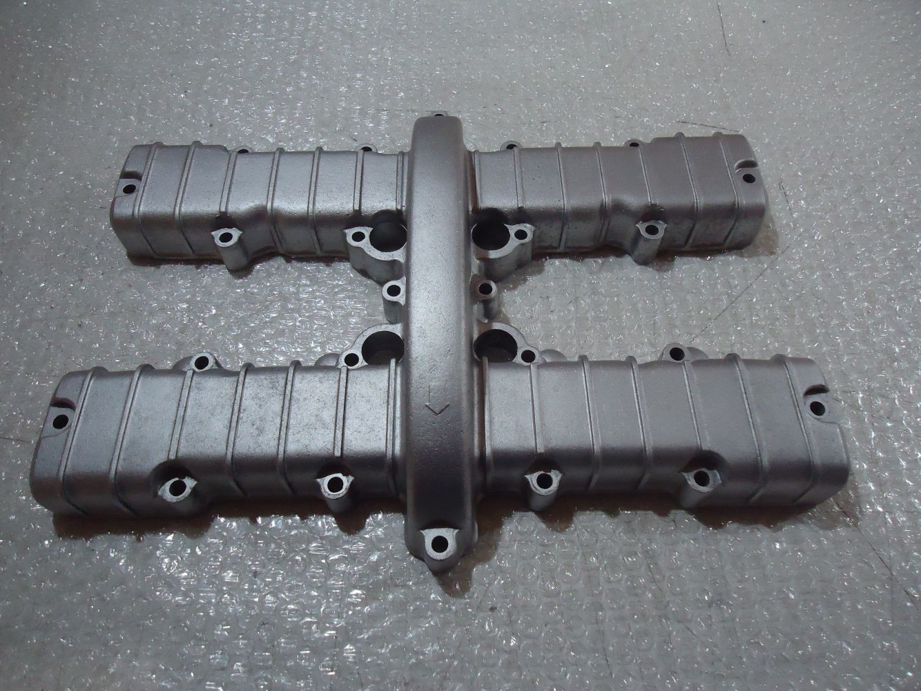 Kawasaki 550 Zephyr Engine Rocker Cam Cover