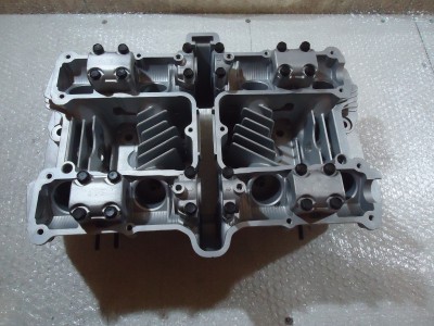 Yamaha XJ750 Maxim Engine Cylinder Head