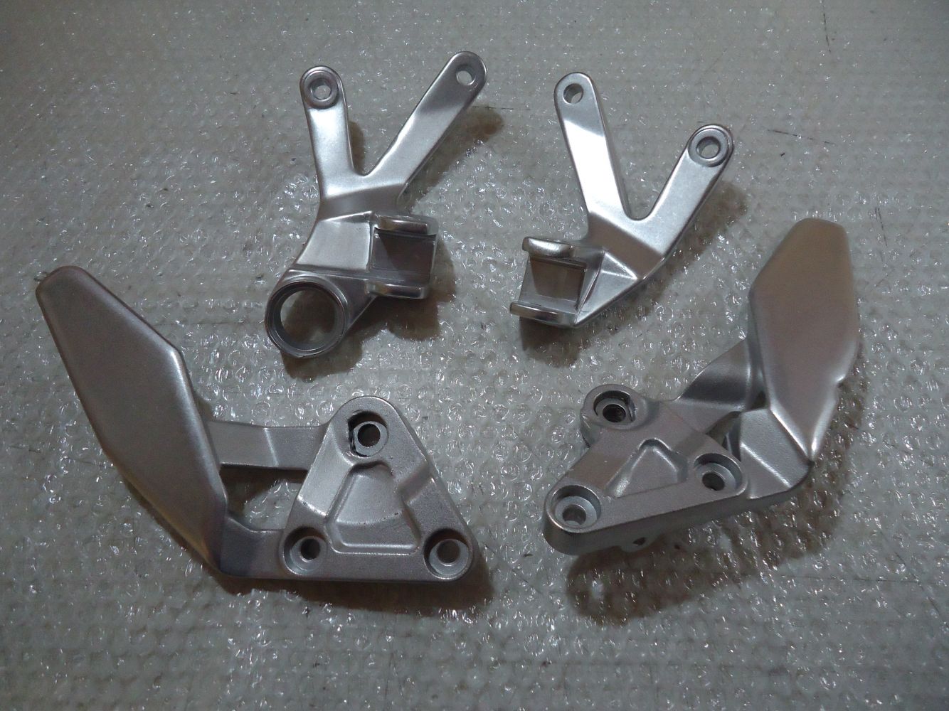 Yamaha FZR1000RU Footrest Hanger Set FZR1000 Footpeg Hangers