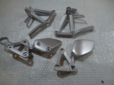 Yamaha FZS600 Fazer Footrest Hanger Set FZS 600 Footpeg Hangers