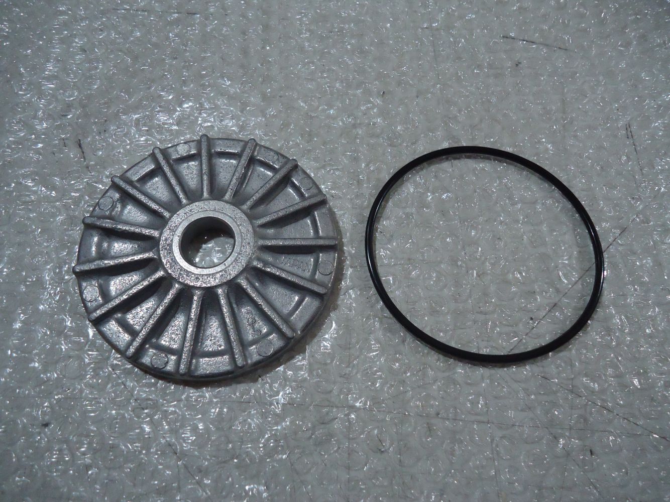 Kawasaki GPX750R Engine Oil Filter Cover
