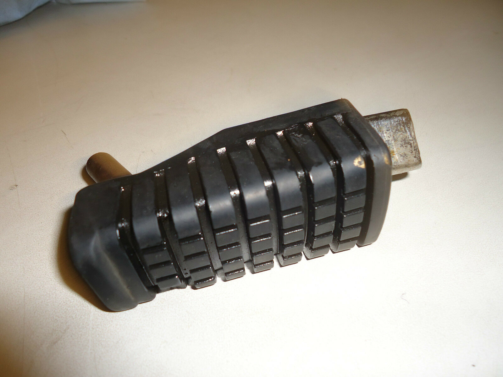 Kawasaki ER500 Front Footrest