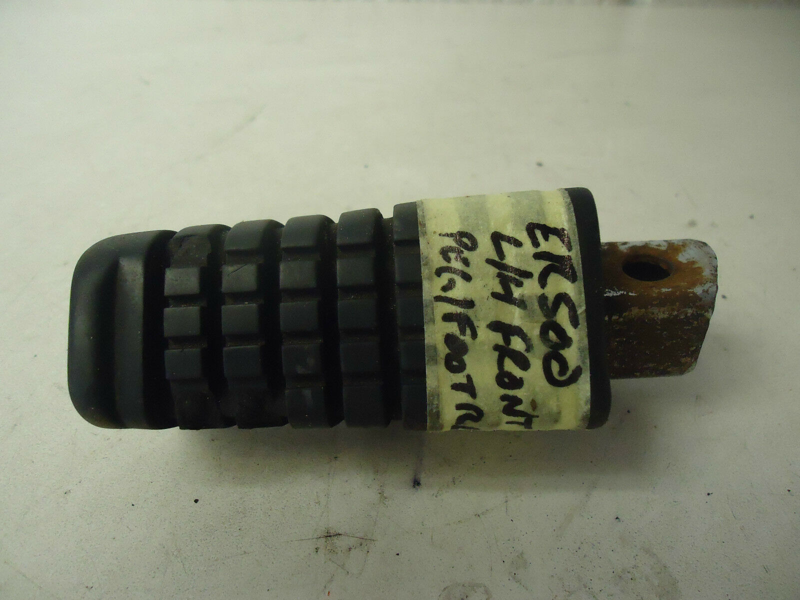 Kawasaki ER500 Front Footrest