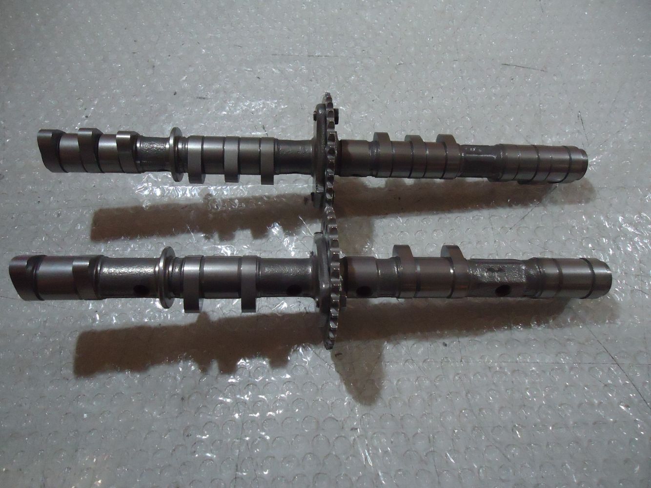 Yamaha FZR1000RU Engine Camshafts FZR1000 Inlet Exhaust Camshaft