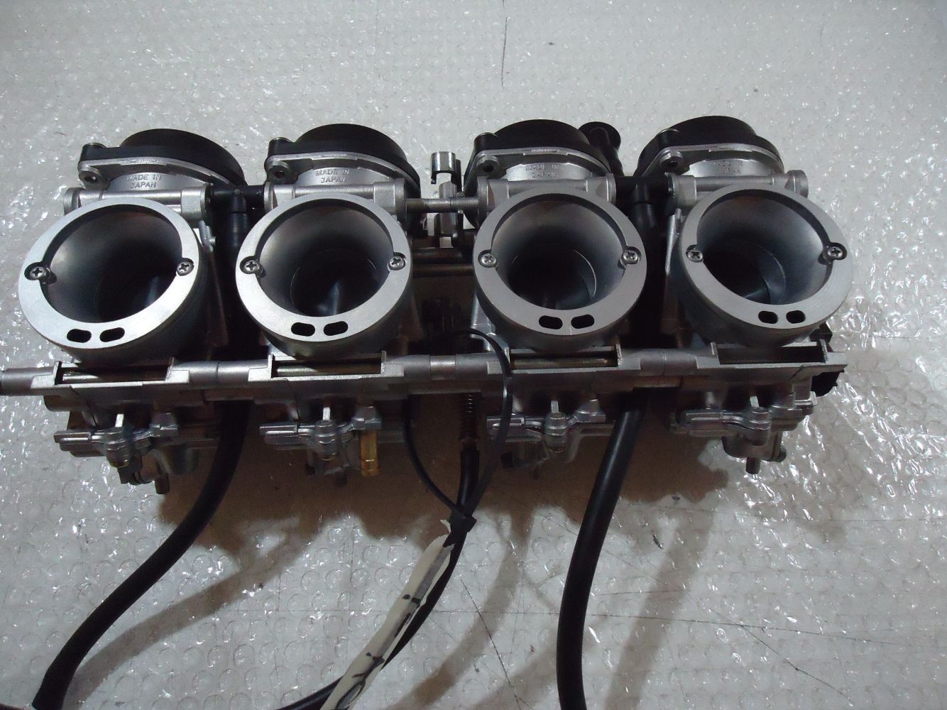 Yamaha YZF1000R Thunderace Carbs YZF1000 Carburettor Carburettors