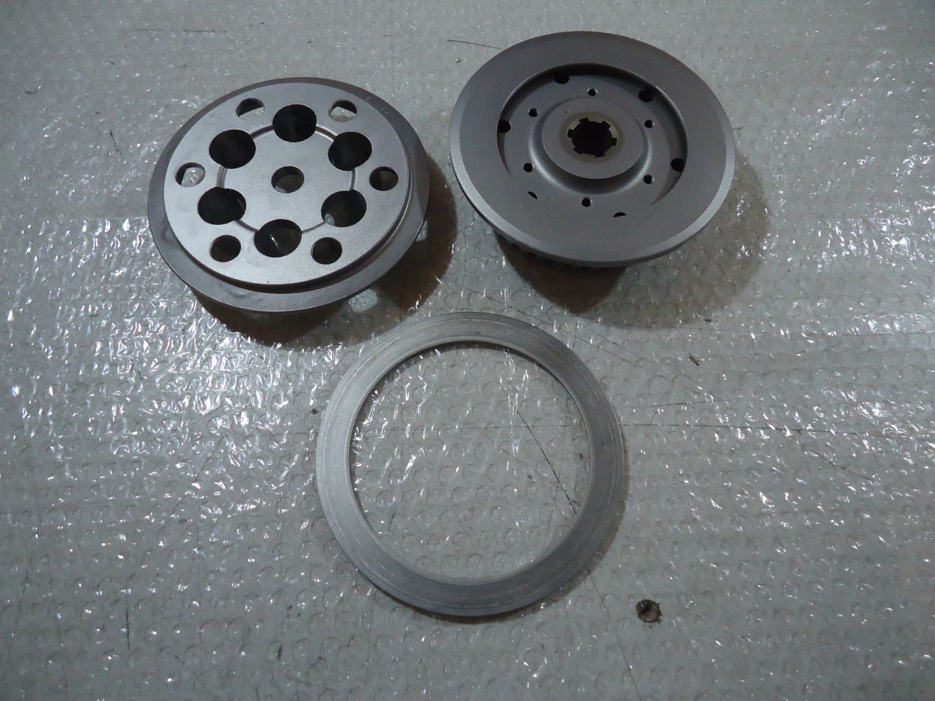 Suzuki RF600R Clutch Drum Boss RF600 Engine Clutch Pressure Plate