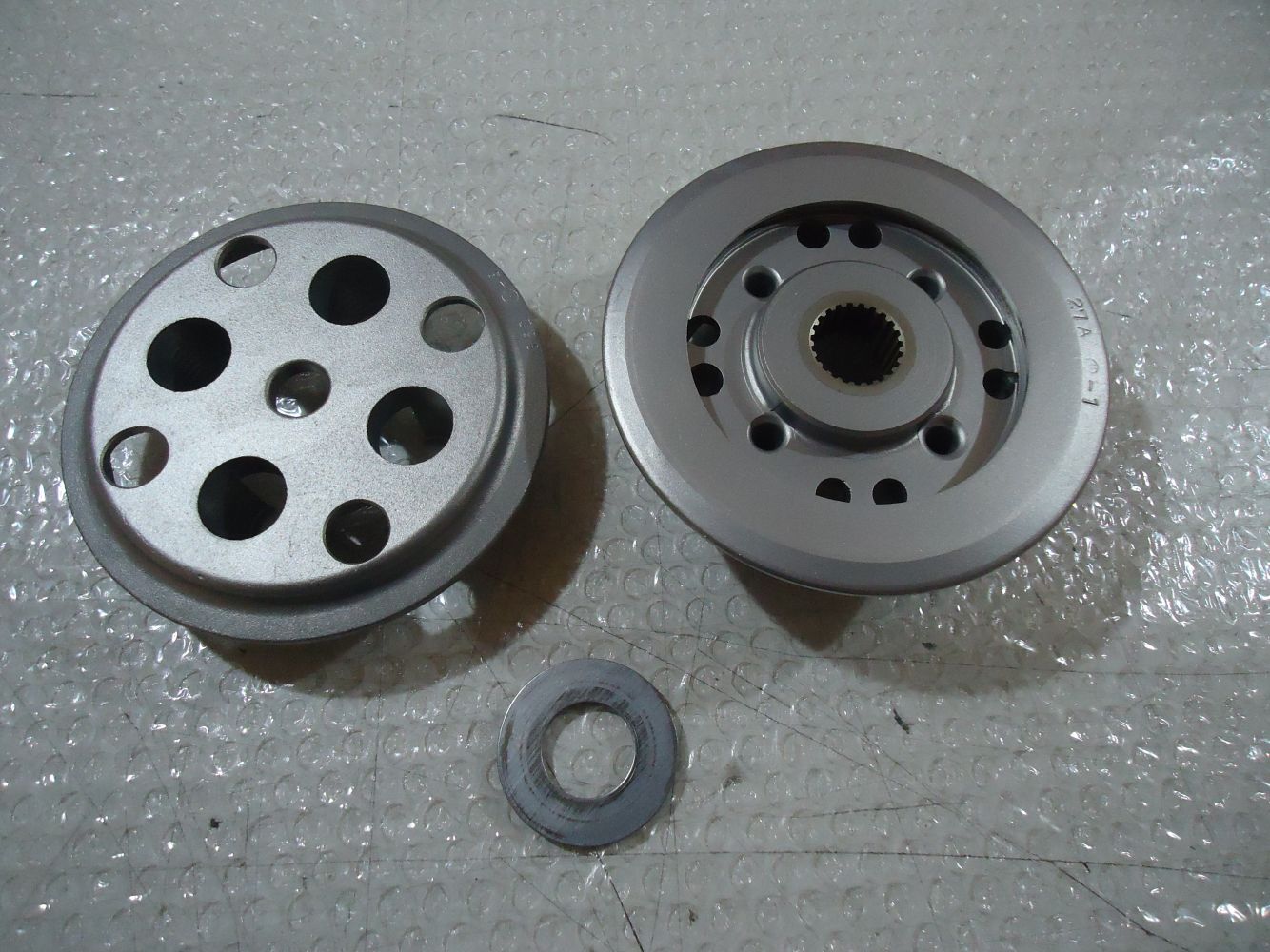 Suzuki GSX600F Engine Clutch Drum Boss GSX600 Clutch Pressure Plate