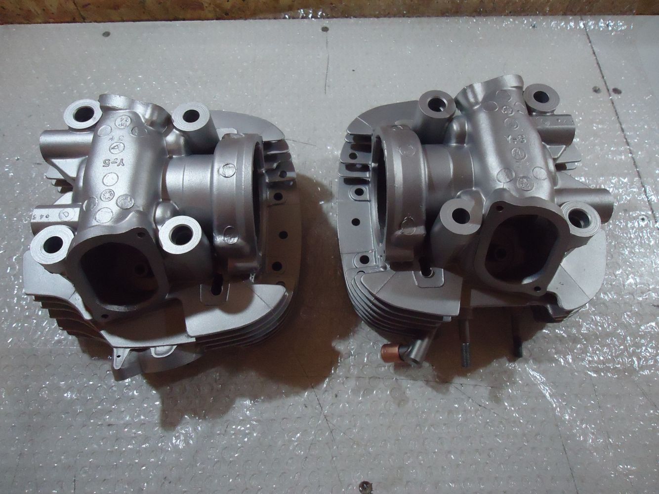 Yamaha XV1000 Virago Engine Cylinder Heads XV 1000 Cylinder Head