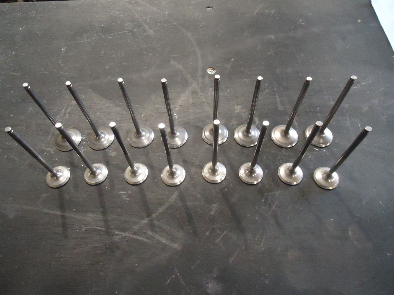 Honda VFR750F Engine Valves VFR750 Inlet Exhaust Valve