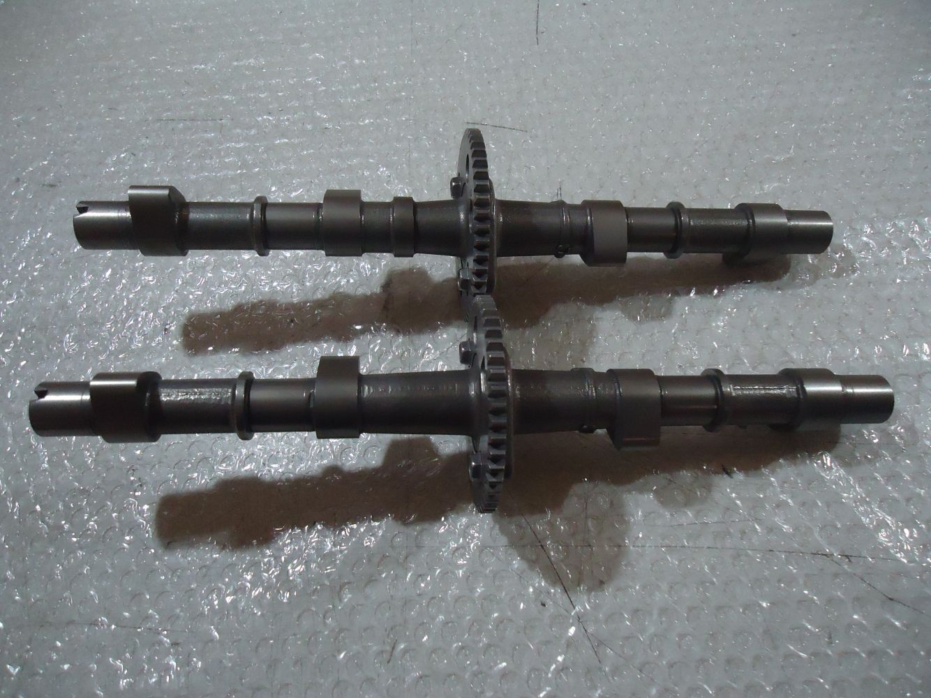 Kawasaki ZR750 Zephyr Engine Camshafts ZR 750 Inlet Exhaust Camshaft