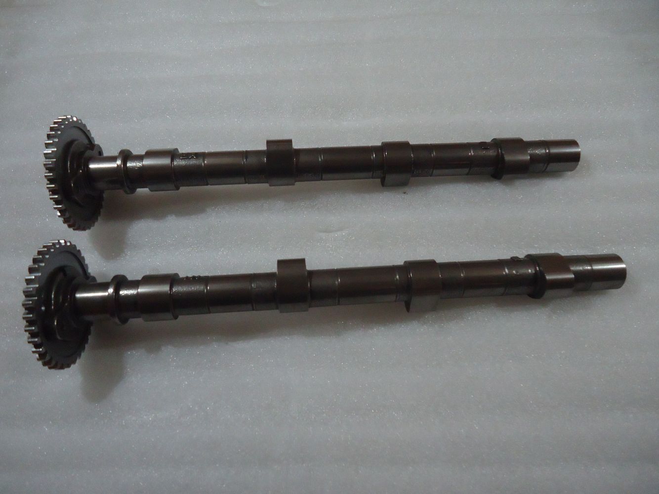 Kawasaki GPZ900R Engine Camshafts GPZ900 Inlet Exhaust Camshaft