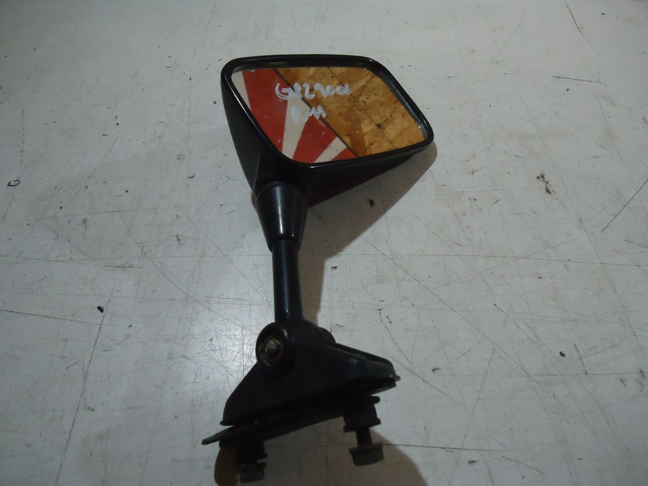 Kawasaki GPZ900R R-H Mirror GPZ900