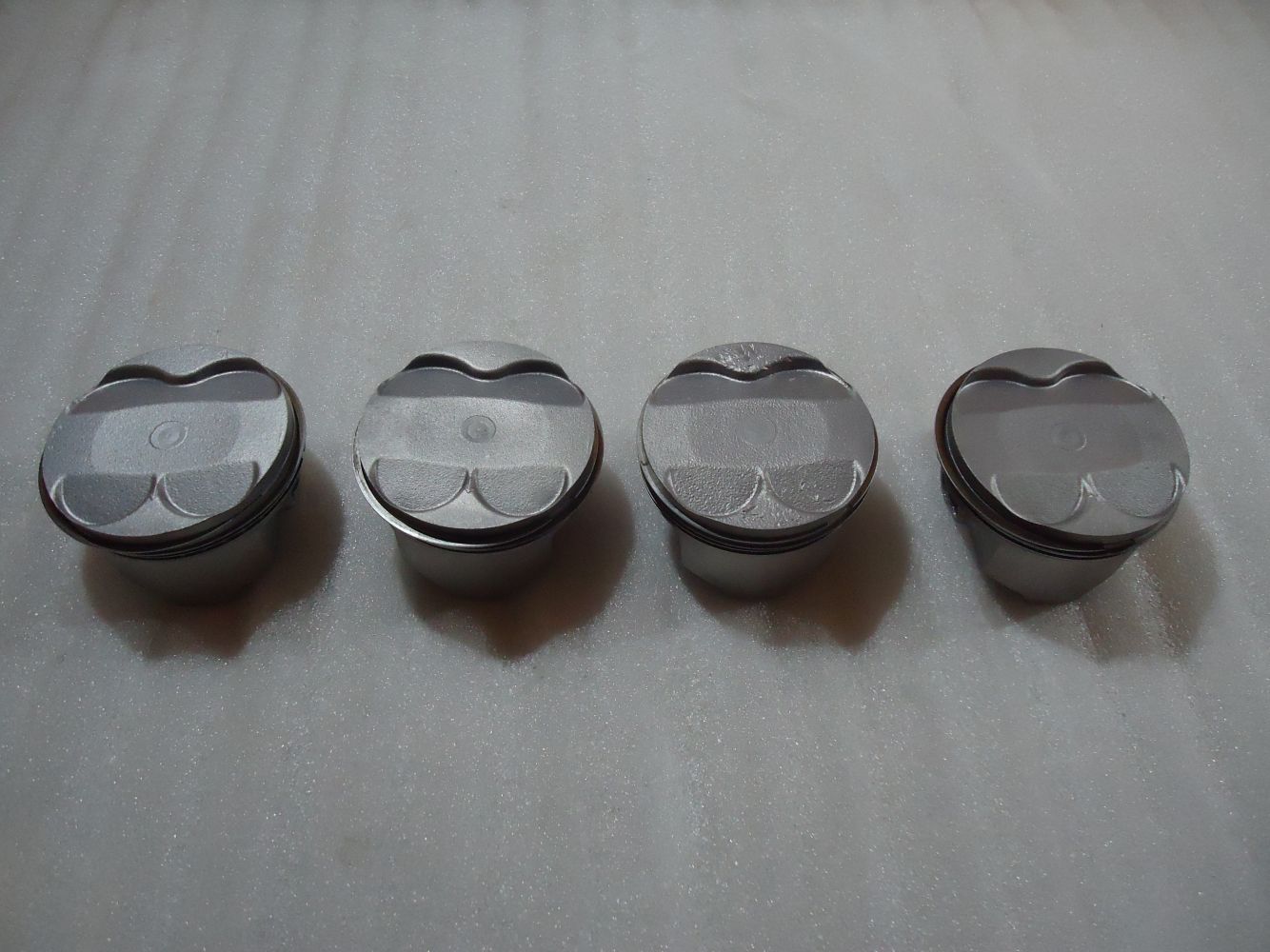 Kawasaki ZZR1100 Engine Pistons ZZR 1100 Piston & Rings GPZ1100