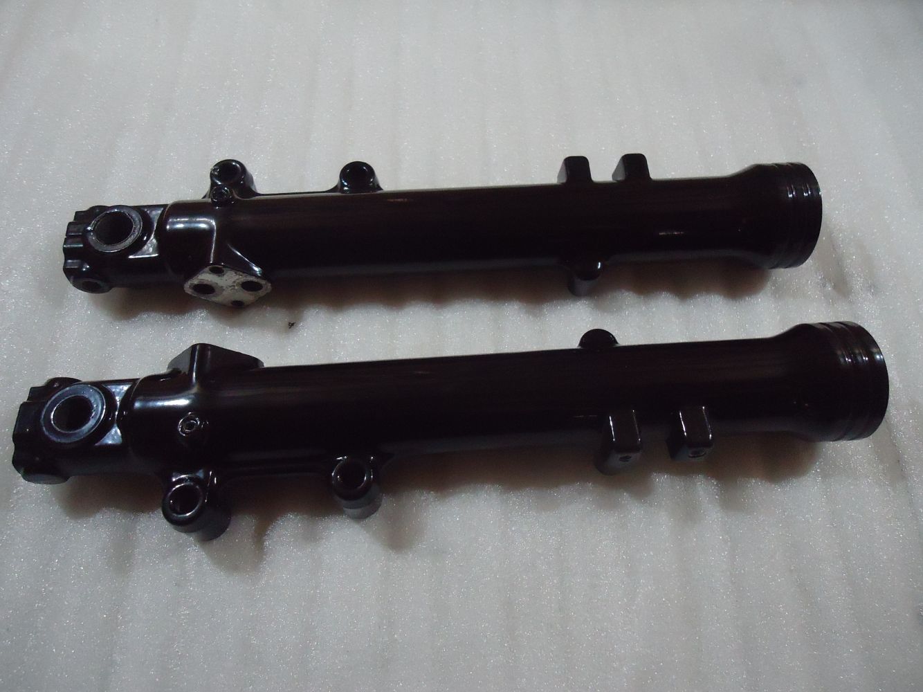 Kawasaki GPZ1100A Unitrak Fork Lowers GPZ1100 Forks