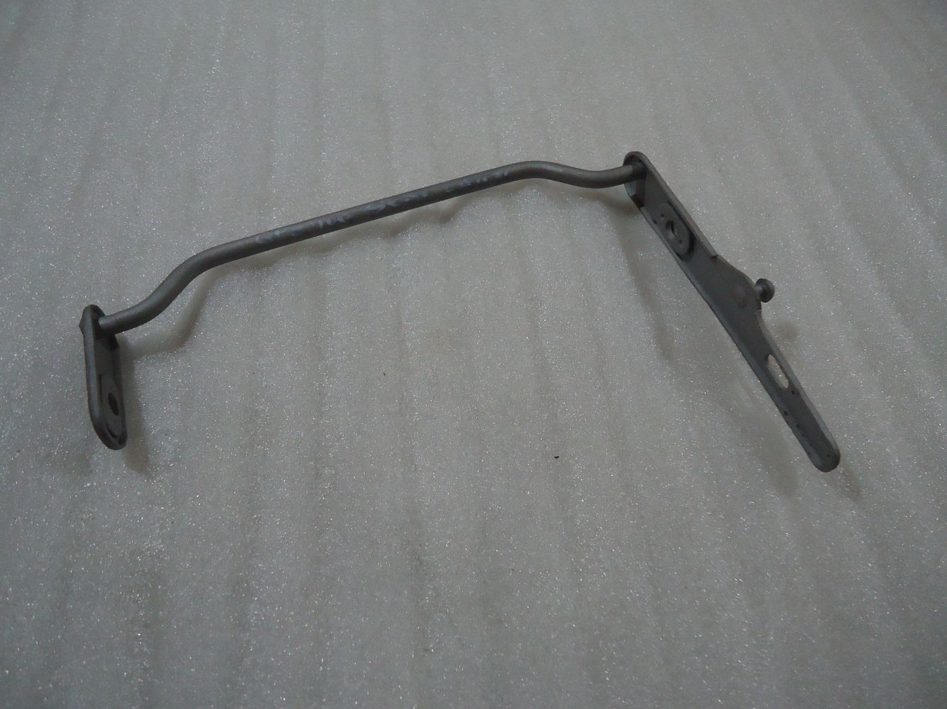 Kawasaki GPZ1100A Unitrak Seat Release Bar Latch GPZ1100