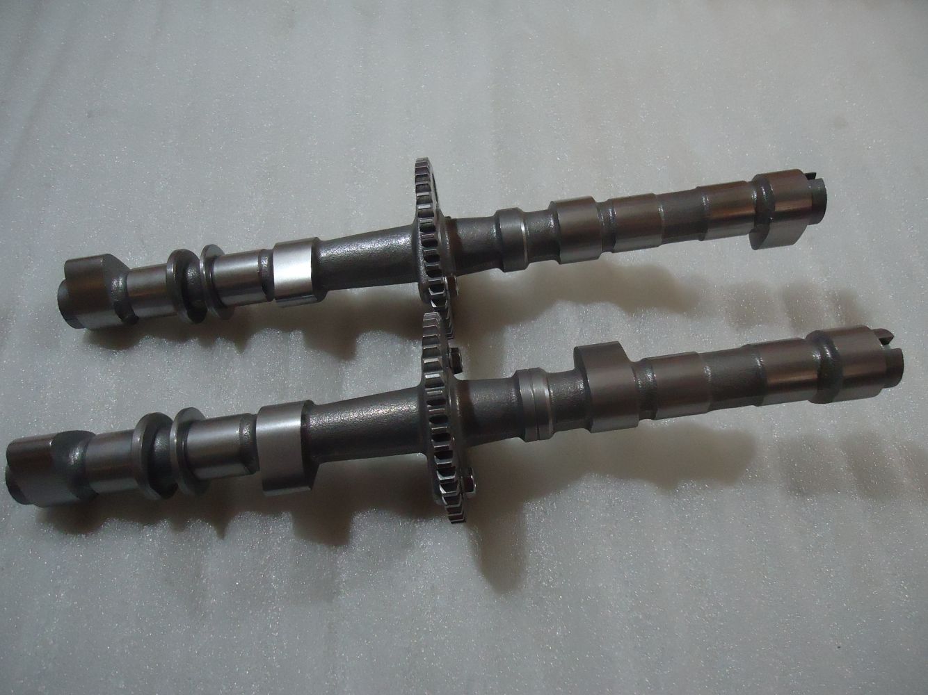 Kawasaki GPZ1100B Engine Camshafts GPZ1100 Inlet Exhaust Camshaft