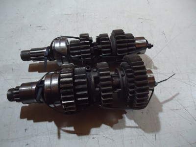 Kawasaki ZR750 Zephyr Gearbox ZR 750 Engine Gear Input Output Shaft
