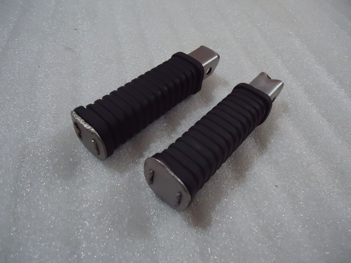 Honda CB750F K7 Rear Footrests CB750 SOHC Pillion Footpegs Footrest