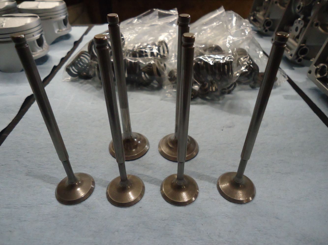 Honda NTV600K Engine Valves NTV600 Inlet Exhaust Valve NTV600 XRV650
