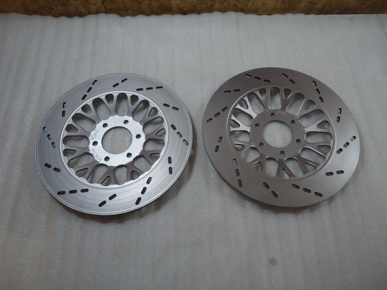 Suzuki GS850G Front Brake Disc Rotors GS850 Brake Discs