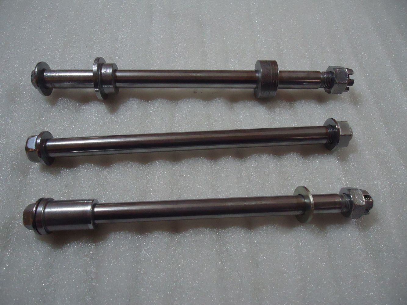 Kawasaki GPX250R Front Rear Wheel Spindles GPX250 Swingarm Axle Bolt Spindle