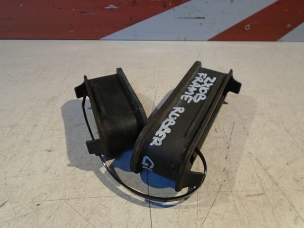 Kawasaki ZX10B Tomcat Frame Rubbers 