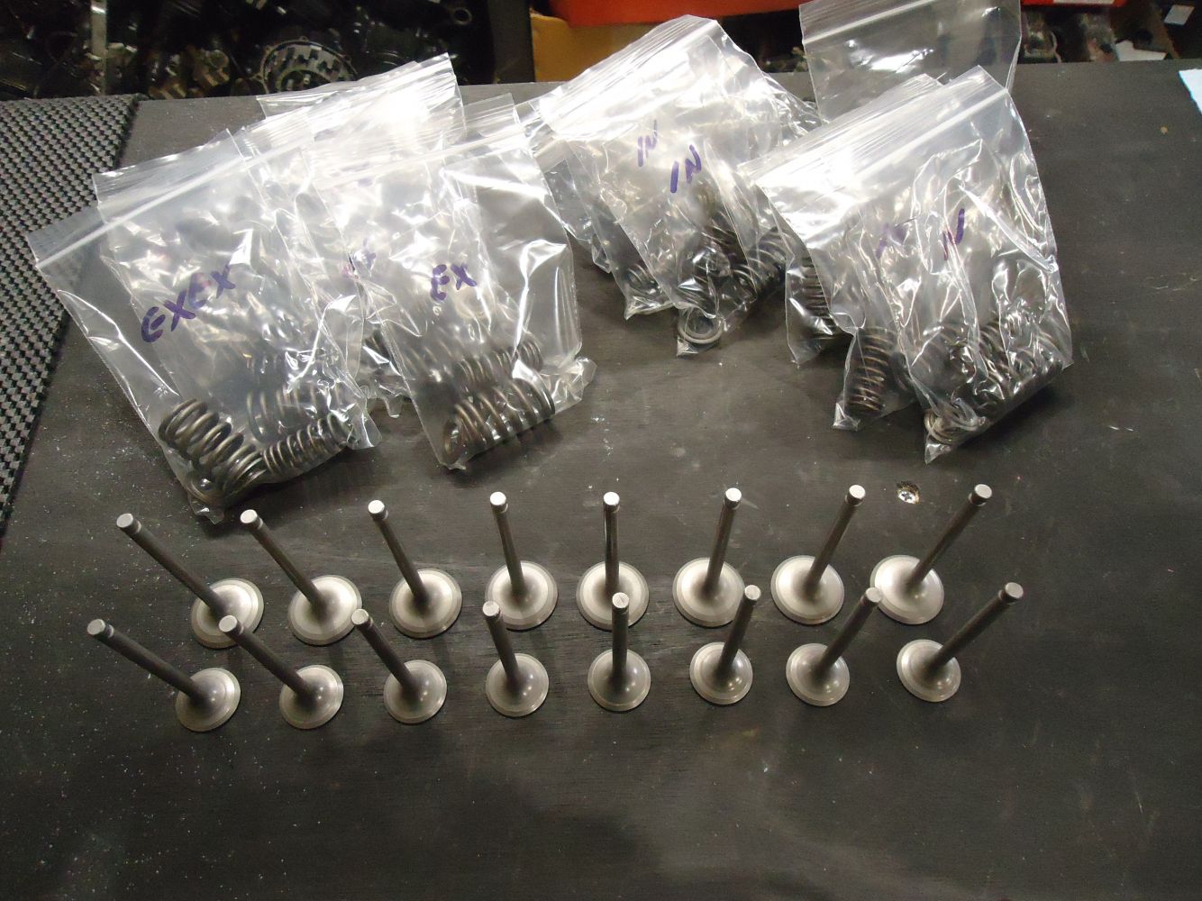 Yamaha VMax 1200 Inlet Exhaust Valves V-Max Engine Valve VMX