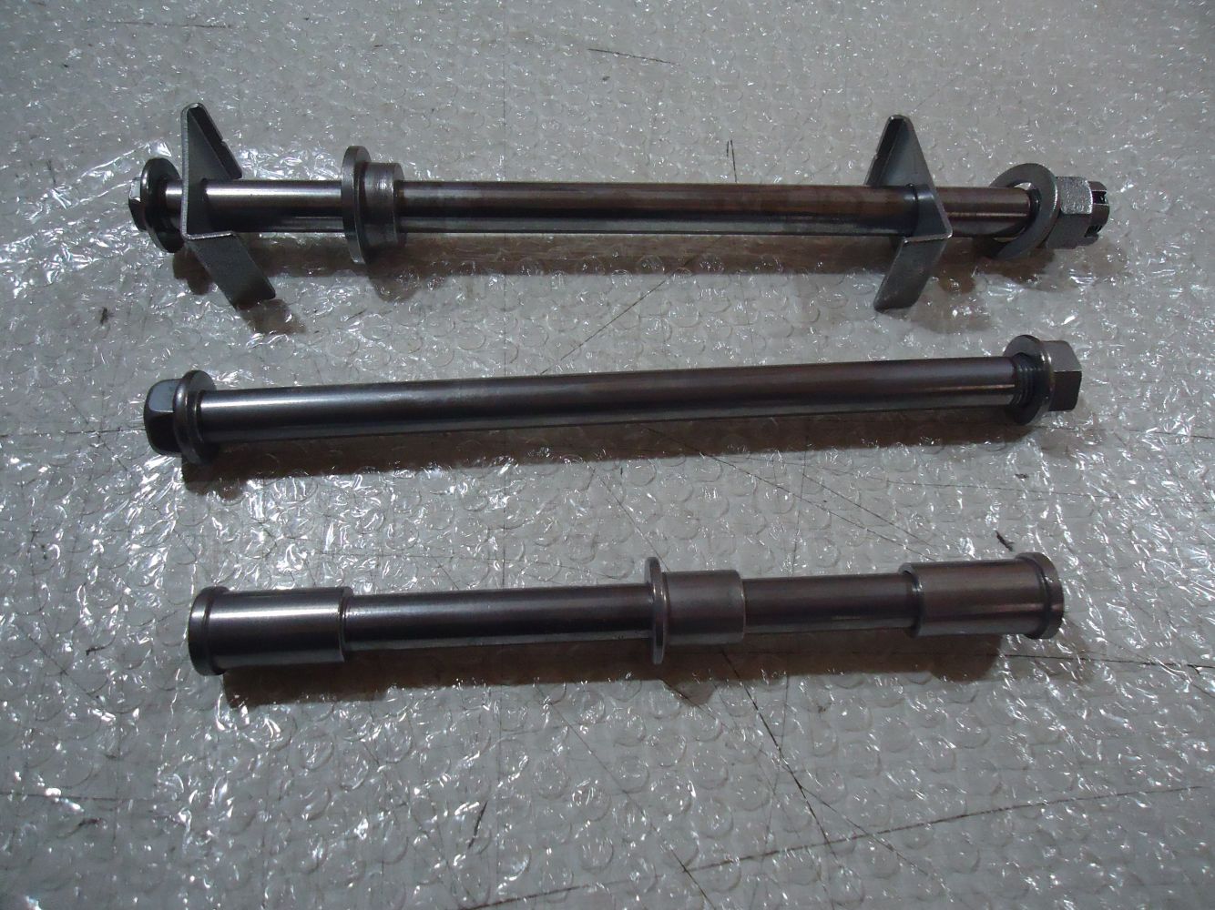 Kawasaki ZZR250 Front Rear Wheel Spindle Axle ZZR 250 Swingarm Spindles