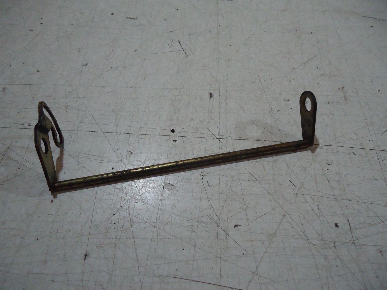 Kawasaki 750 Zephyr Seat Latch Catch Bar ZR750