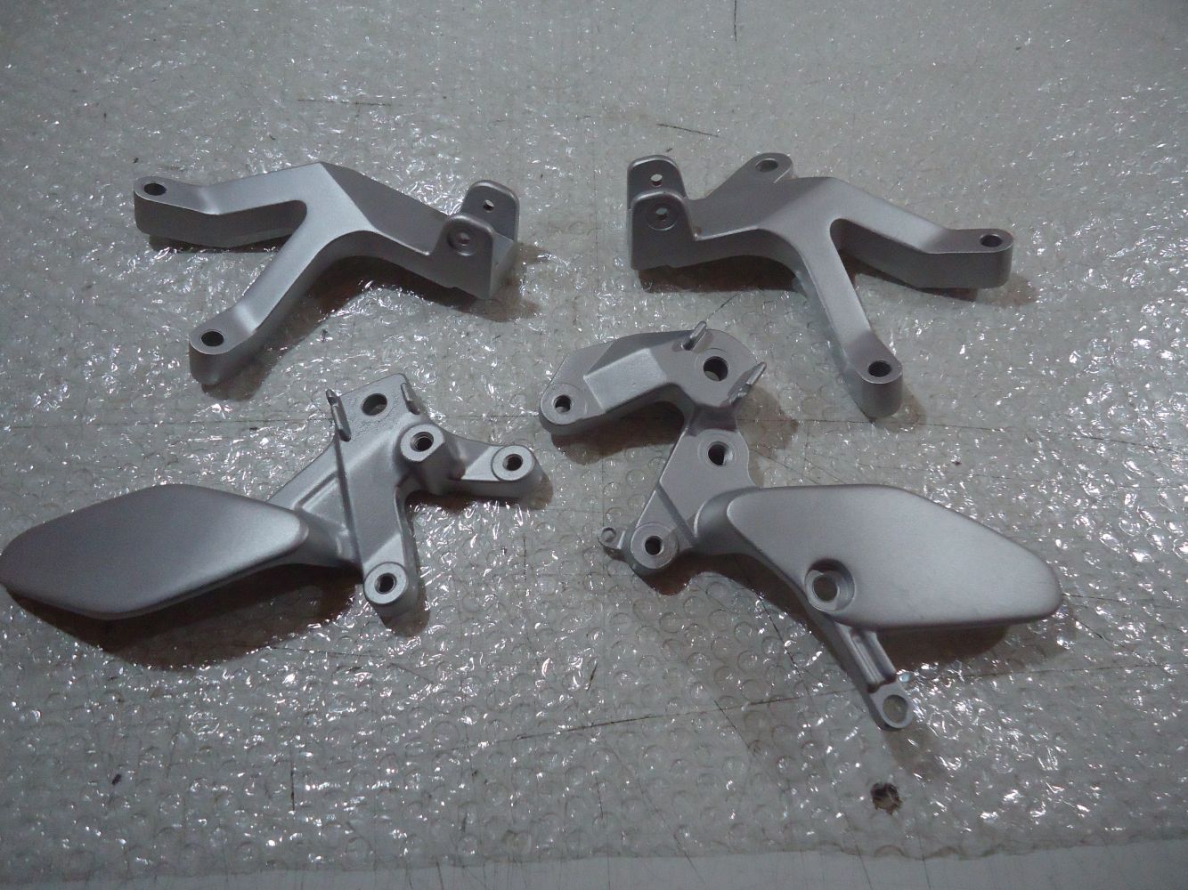 Yamaha YZF600R Thundercat Footrest Hangers YZF600 Footpeg Mount Brackets Hanger