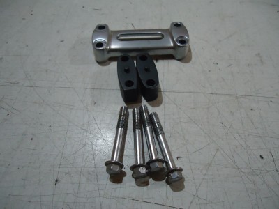 Kawasaki 750 Zephyr Handlebar Clamp Holder ZR750
