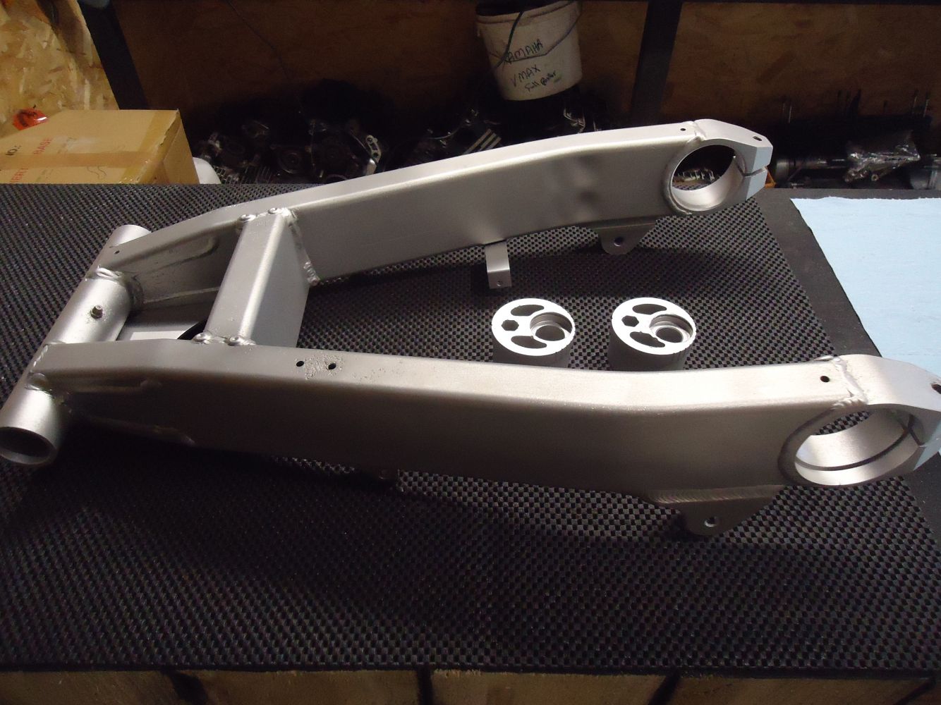 Kawasaki 750 Zephyr Rear Swingarm ZR750 Chain Adjusters