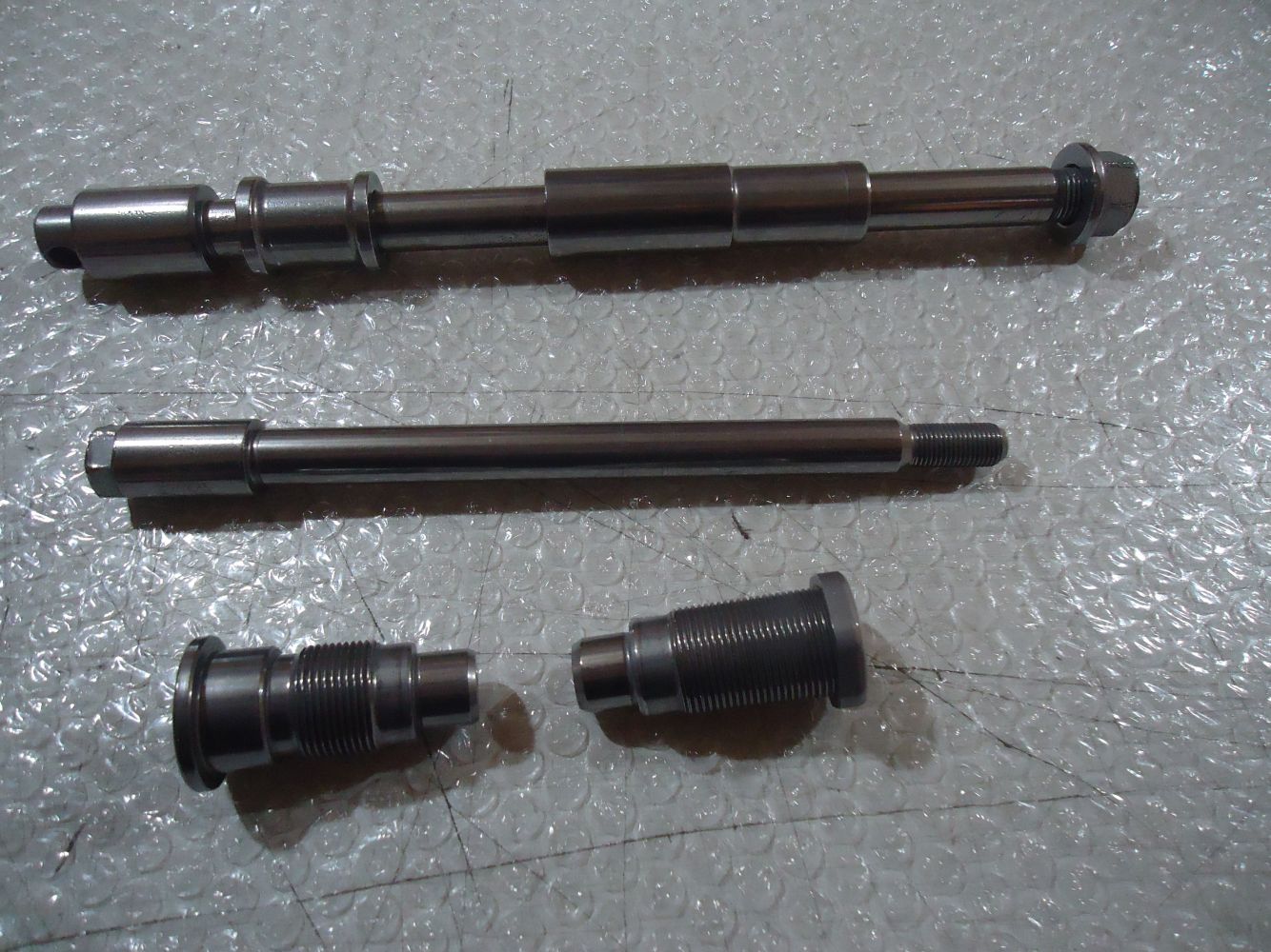 Honda VT500E Front Rear Wheel Spindle Axles VT500 Swingarm Pivot Bolts VT 500 Spindles