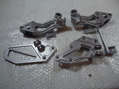 Kawasaki GPX750R Footrest Hangers GPX750 Footpeg Mount Brackets ZX750F Footrest Hanger