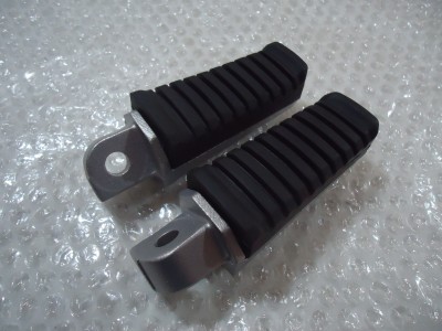 Kawasaki GPZ1000RX Rear Footrests GPZ1000 Pillion Footpegs GPZ 1000 Footrest ZXT00A