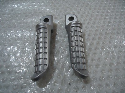 Kawasaki GPZ1100E Rear Footrests GPZ1100 Pillion Footpegs GPZ 1100 Footrest ZX1100E