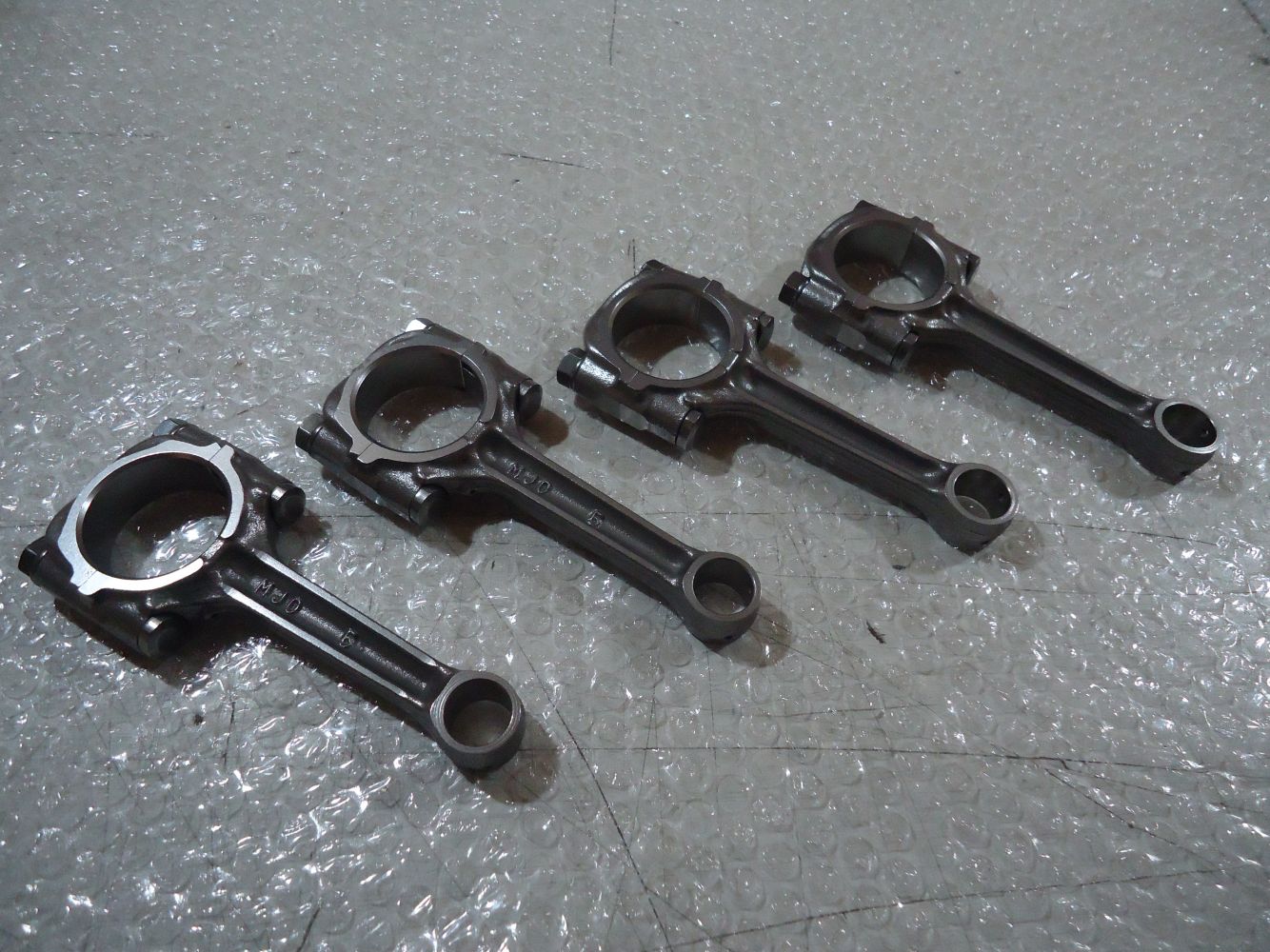 Honda CBX750F Conrods CBX750 Engine Connecting Rod CBX 750 Conrod RC17