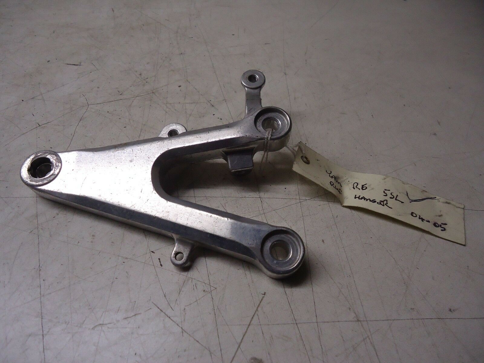 Yamaha R6 Front Footrest Hanger YZF-R6