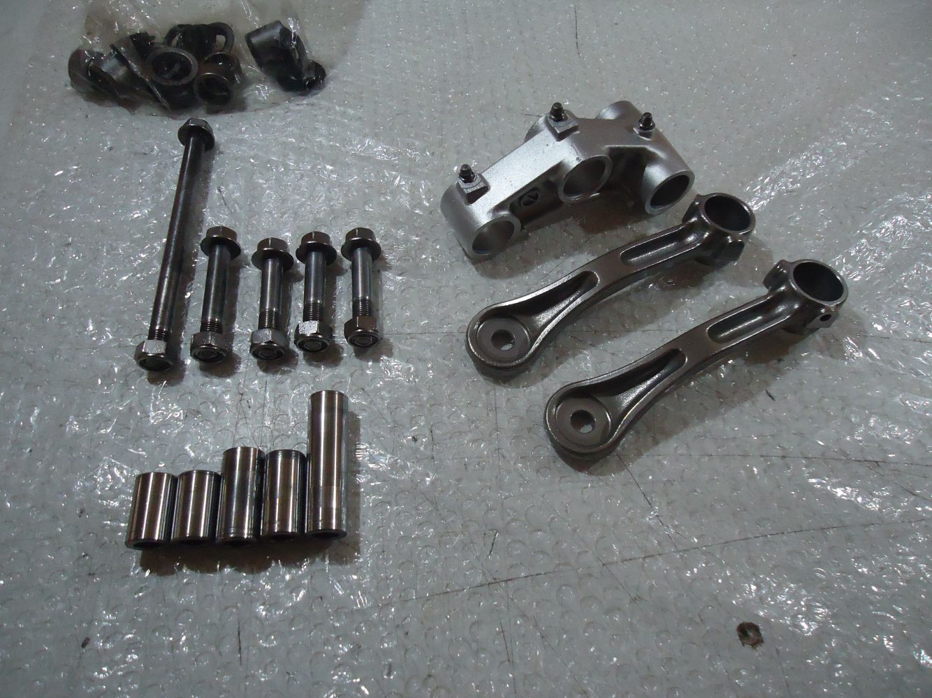 Kawasaki ZX10B Tomcat Rear Shock Linkage ZX-10 Suspension Dog Bones Arms ZX10 