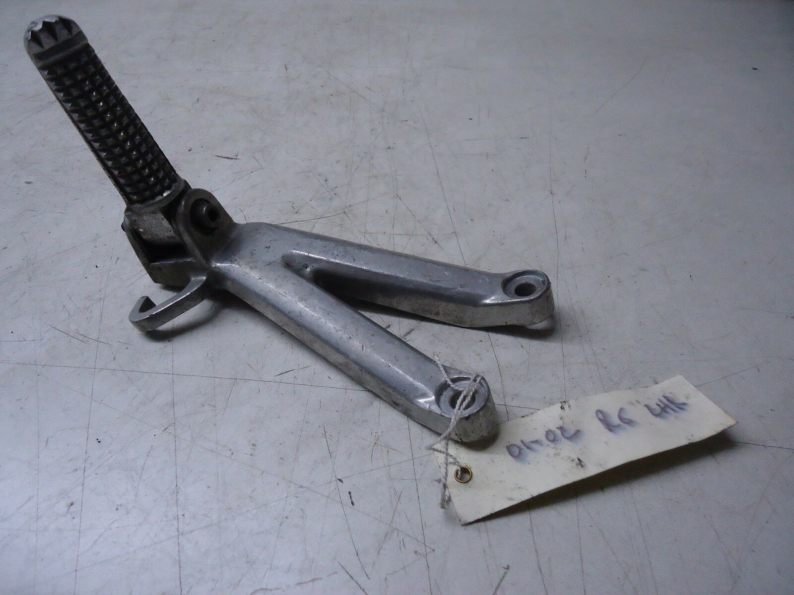Yamaha R6 Rear Footrest Hanger YZF-R6