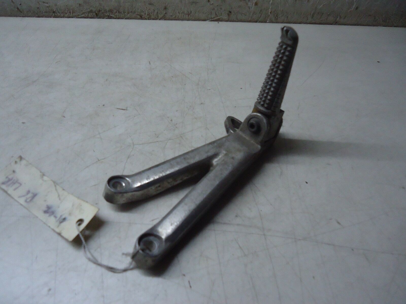 Yamaha R6 Rear Footrest Hanger YZF-R6