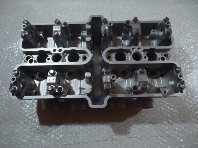 Kawasaki GPZ600R Cylinder Head GPZ600 Engine Head Camshaft Clamps GPZ 600 ZX600 GPX600R