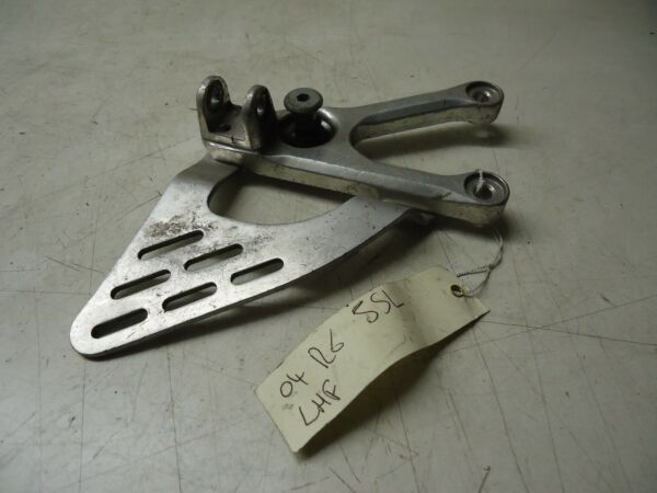 YAMAHA R6 LH FRONT FOOTREST HANGER 2004