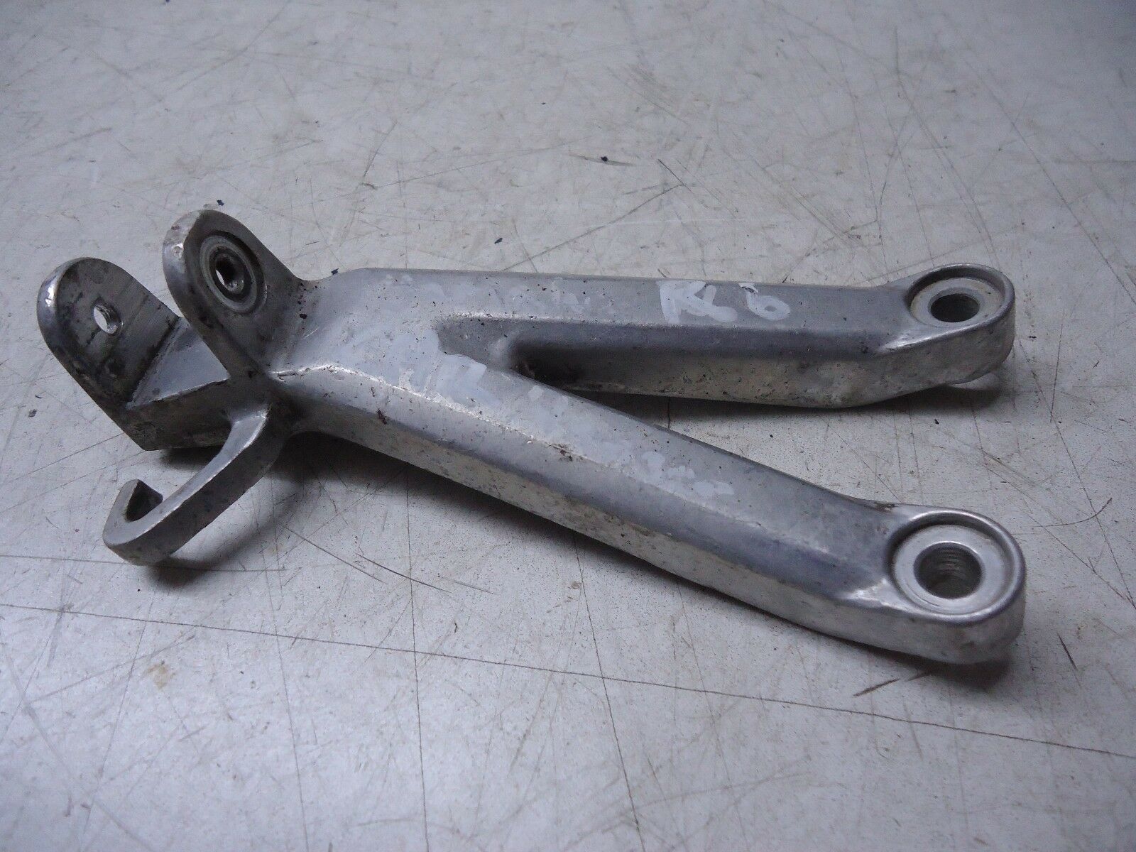 Yamaha R6 Rear Footrest Hanger YZF-R6