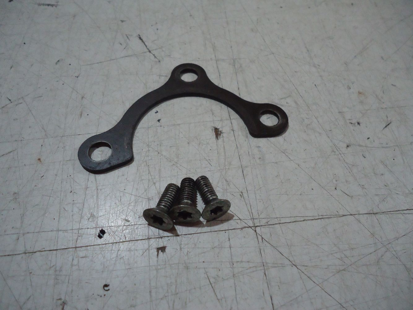 Yamaha FZ750 Genesis Gearbox Bearing Retention Plate FZ 750 Engine