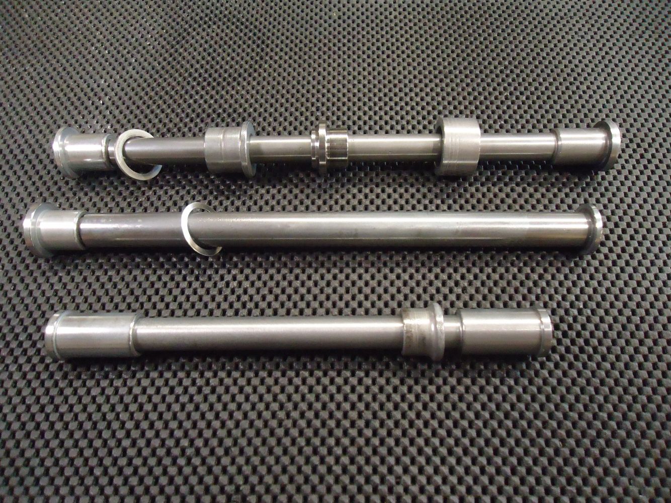 Kawasaki 750 Zephyr Wheel Spindles Axle Spindle ZR750