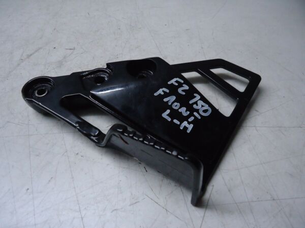 Yamaha FZ750 LH Front Footrest Hanger 1985 FZ750 Riders Footpeg Hanger