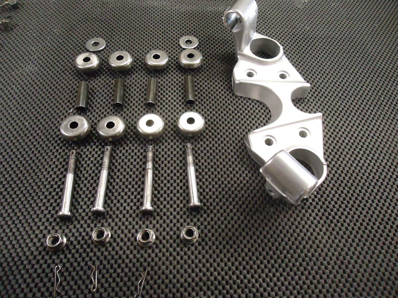 Suzuki GSX750F Handlebar Clamps GSX750 Bolts
