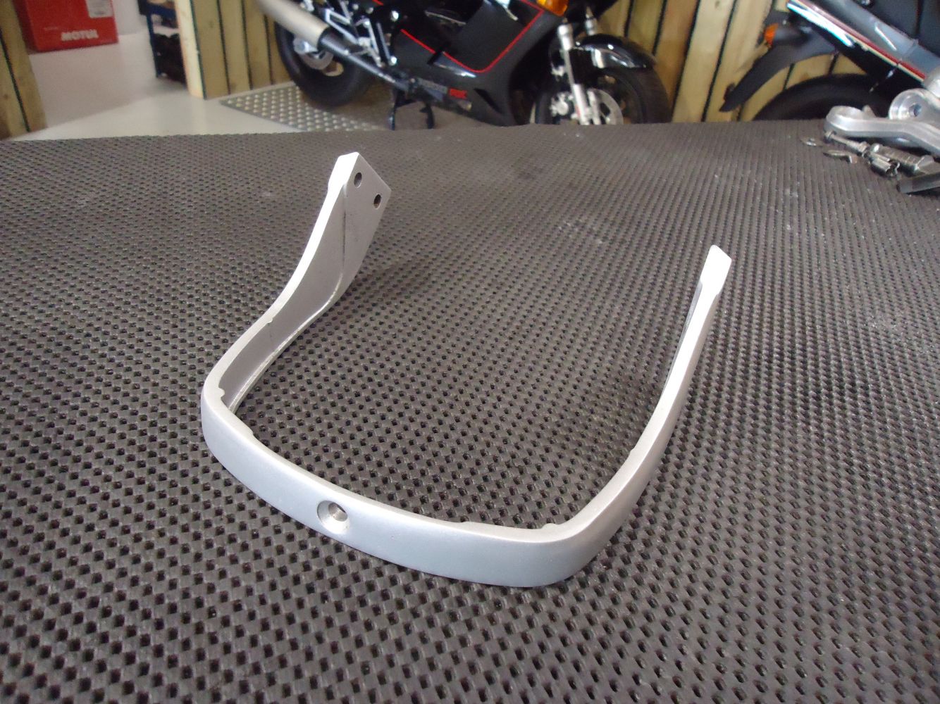 Kawasaki GPZ750R Front Fender Fork Brace GPZ750 ZX750G